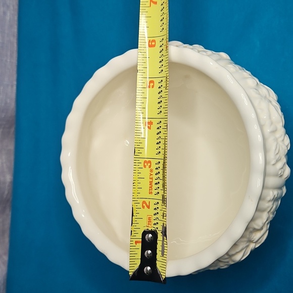 Royal Albert Cream Pedestal Bowl - Picture 9 of 9